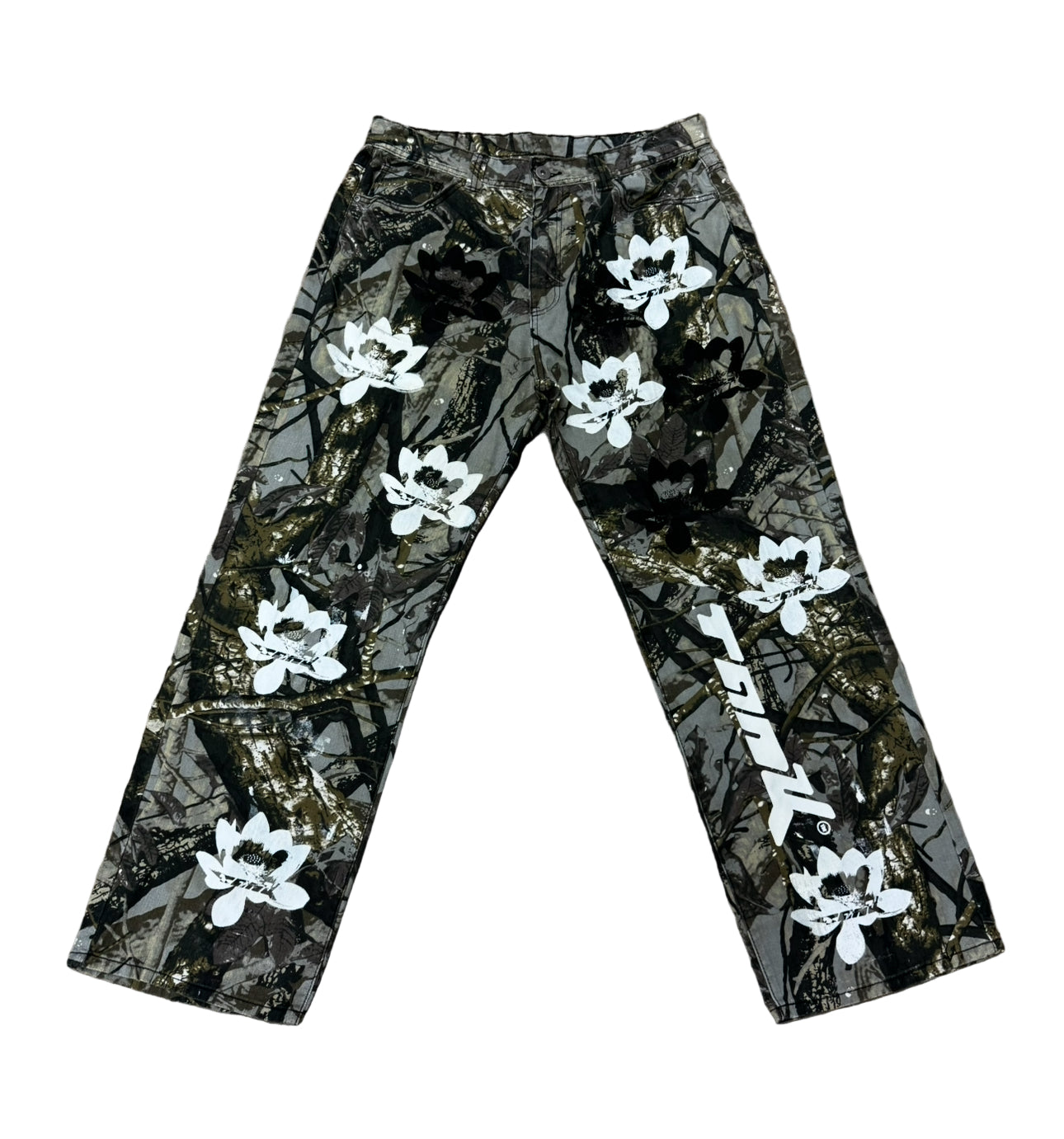 Camo Jeans all over black and white lotus print